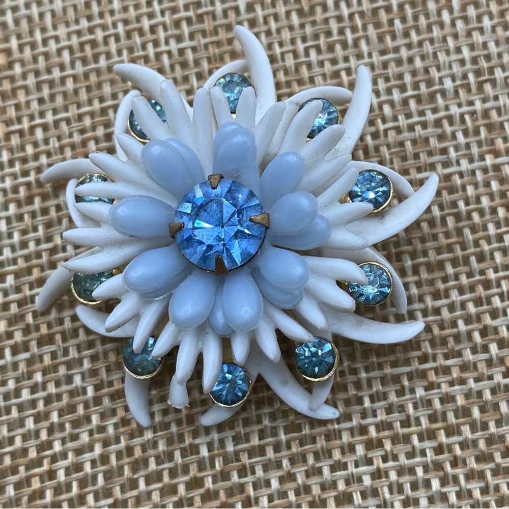 Vintage White Flower Blue Rhinestone Brooch Plastic 1950's Jewelry
